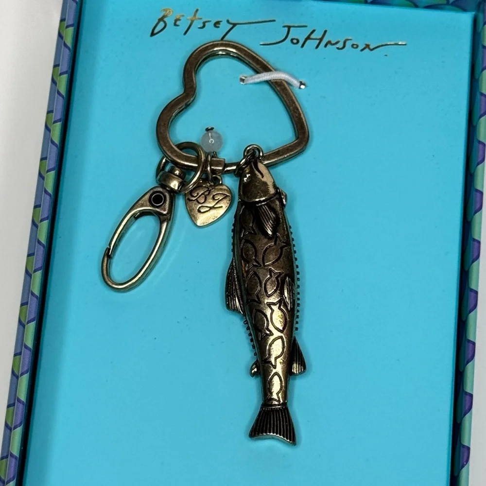 NWT Betsy Johnson Crystal Sardine Fish Key Fob Bag Charm